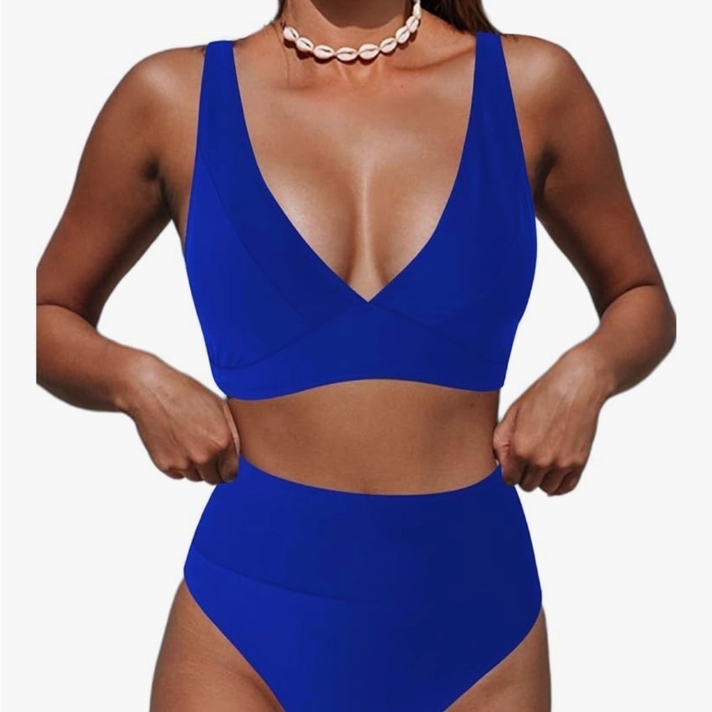 Amazon Blue Bikini Swimwear Set